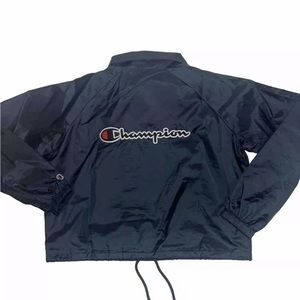 Champion Jacket Women's Large Windbreaker Water Repellent Cropped Boxey